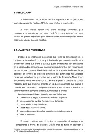 Anejo 4 Cálculos constructivos
Proyecto de construcción de una explotación porcina de cebo para 1.950 plazas ubicada en
el T.M de Castel de Cabra (Teruel)
23
4.2 CÁLCULO DE RIOSTRAS
Las vigas que se vayan a construir deben cumplir:
Canto de la viga (a)  luz libre/20 a  6 m –1.5 /20 a  0.225
Al resultar el dimensionado menor al mínimo constructivo, se adoptarán
las medidas mínimas según norma, por lo que se ejecutará una riostra de
sección 40 x 40cm, con un recubrimiento tanto lateral como superior e inferior
de 5cm. El hormigón será HA-25/B/20/IIa.
Dado que la pieza se hormigona sobre el terreno, debe disponerse una
capa de hormigón de limpieza y excavarse el terreno con las mismas
precauciones que el fondo de zapata.
Consideramos una base de hormigón de limpieza de 10 cm para toda la
cimentación.
4.2.1. CÁLCULO DE LA ARMADURA LONGITUDINAL
La armadura As debe cumplir las condiciones de cuantía geométrica mínima
respecto a la sección de pieza de atado.
As  0.0028 x a x b
Considerando que armaremos con redondos de ĭ 20mm y que necesitamos 4
redondos (2 en la parte superior y 2 en la parte inferior), tenemos que:
As = 4 x ʌ x r2
4 x ʌ x 12
 0.0028 x 40 x 40 Æ 12,56  4,48
La separación entre barras será: 40 – (2 x 5) = 30cm
 