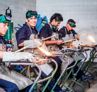 12
EL RETO DE LA CIUDADANÍA PLENA
E L R E T O D E L A C I U DA DA N Í A P L E N A
 