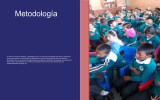 Metodología 
Un entorno virtual de enseñanza - aprendizaje (ova) es un conjunto de facilidades informáticas y telemáticas 
para la comunicación y el intercambio de información en el que se desarrollan procesos de enseñanza - 
aprendizaje. Con ova interactúan, fundamentalmente, profesores y estudiantes. Sin embargo, la naturaleza del 
medio impone la participación en momentos clave del proceso de otros roles: administrador del 
sistema informático de apoyo, etc. 
FOTOGRAFIA 
AMPLIADA AL 
RECUADRO ROJO 
 