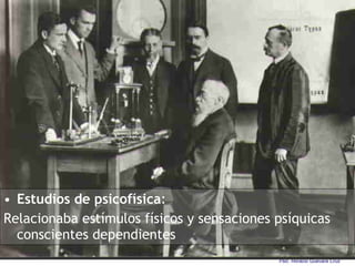 Web 2.0 Educativas En la dimensión educativa, a veces Internet ha sido un modo de hacer disponible contenidos didácticos (presentaciones, guías o tutoriales de diversos procesos de información como el uso de los buscadores, los catálogos o las bases de datos). Indudablemente, además, las posibilidades de interacción que permiten herramientas en procesos de aprendizaje y discusión grupal. 