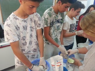 Παρασκευή ψωμιού στο 10ο Γυμνάσιο Νίκαιας