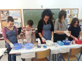 Παρασκευή ψωμιού στο 10ο Γυμνάσιο Νίκαιας