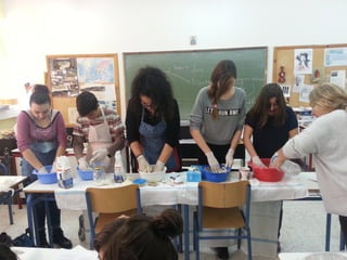 Παρασκευή ψωμιού στο 10ο Γυμνάσιο Νίκαιας