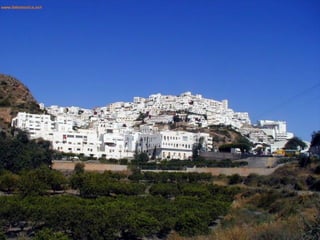 Pueblos bonitos-de-espana-mojacar-milespowerpoints.com