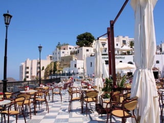 Pueblos bonitos-de-espana-mojacar-milespowerpoints.com