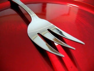 STAINLESS STEEL COMPOSITION 74% Iron, 8% Carbon & 18% chromium. PROPERTIES Shiny, strong & does not rust. 