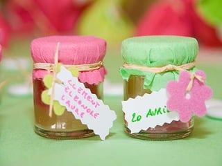 PEWTER COMPOSITION 96% of tin, 3% of copper & 1% of antimony. PROPERTIES Shiny, strong, & does not corrode. 