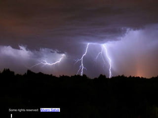 Some rights reserved: Álvaro Salvá
 