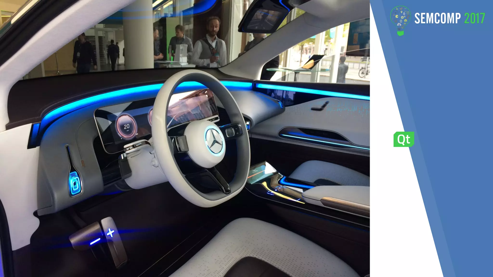 Mercedez Benz – Qt Concept Car
 