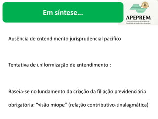 Duas correntes jurisprudenciais... 1ª corrente: Somente as parcelas prescrevem, a não ser que tenham passados mais de 5 anos da data do indeferimento na via administrativa. (art. 3º, Decreto-lei 20.910/32 e Súmula 85 do STJ)