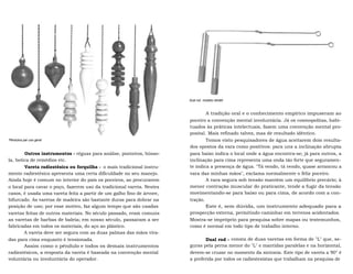 Pêndulos par uso geral 
Outros instrumentos - réguas para análise, ponteiros, bússo-la, 
botica de remédios etc. 
Vareta radiestésica ou forquilha - o mais tradicional instru-mento 
radiestésico apresenta uma certa dificuldade no seu manejo. 
Ainda hoje é comum no interior do país os poceiros, ao procurarem 
o local para cavar o poço, fazerem uso da tradicional vareta. Nestes 
casos, é usada uma vareta feita a partir de um galho fino de árvore, 
bifurcado. As varetas de madeira são bastante duras para dobrar na 
posição de uso; por esse motivo, faz algum tempo que são usadas 
varetas feitas de outros materiais. No século passado, eram comuns 
as varetas de barbas de baleia; em nosso século, passaram a ser 
fabricadas em todos os materiais, do aço ao plástico. 
A vareta deve ser segura com as duas palmas das mãos vira-das 
para cima enquanto é tensionada. 
Assim como o pêndulo e todos os demais instrumentos 
radiestésicos, a resposta da vareta é baseada na convenção mental 
voluntária ou involuntária do operador. 
Dual rod modelo retrátil 
A tradição oral e o conhecimento empírico impuseram ao 
poceiro a convenção mental involuntária. Já os cosmopolitas, habi-tuados 
às práticas intelectuais, fazem uma convenção mental pro-posital. 
Mais refinado talvez, mas de resultado idêntico. 
Temos visto pesquisadores de água aceitarem dois resulta-dos 
opostos da vara como positivos: para uns a inclinação abrupta 
para baixo indica o local onde a água encontra-se; já para outros, a 
inclinação para cima representa uma onda tão forte que seguramen-te 
indica a presença de água. "Tá vendo, tá vendo, quase arrancou a 
vara das minhas mãos", exclama normalmente o feliz poceiro. 
A vara segura sob tensão mantém um equilíbrio precário; à 
menor contração muscular do praticante, tende a fugir da tensão 
movimentando-se para baixo ou para cima, de acordo com a con-tração. 
Este é, sem dúvida, um instrumento adequado para a 
prospecção externa, permitindo caminhar em terrenos acidentados. 
Mostra-se impróprio para pesquisa sobre mapas ou testemunhos, 
como é normal em todo tipo de trabalho interno. 
Dual rod - consta de duas varetas em forma de "L" que, se-guras 
pela perna menor do "L" e mantidas paralelas e na horizontal, 
devem-se cruzar no momento da sintonia. Este tipo de vareta a 90° é 
a preferida por todos os radiestesistas que trabalham na pesquisa de 
 