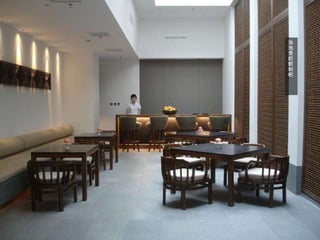 泳池旁的飲料吧 