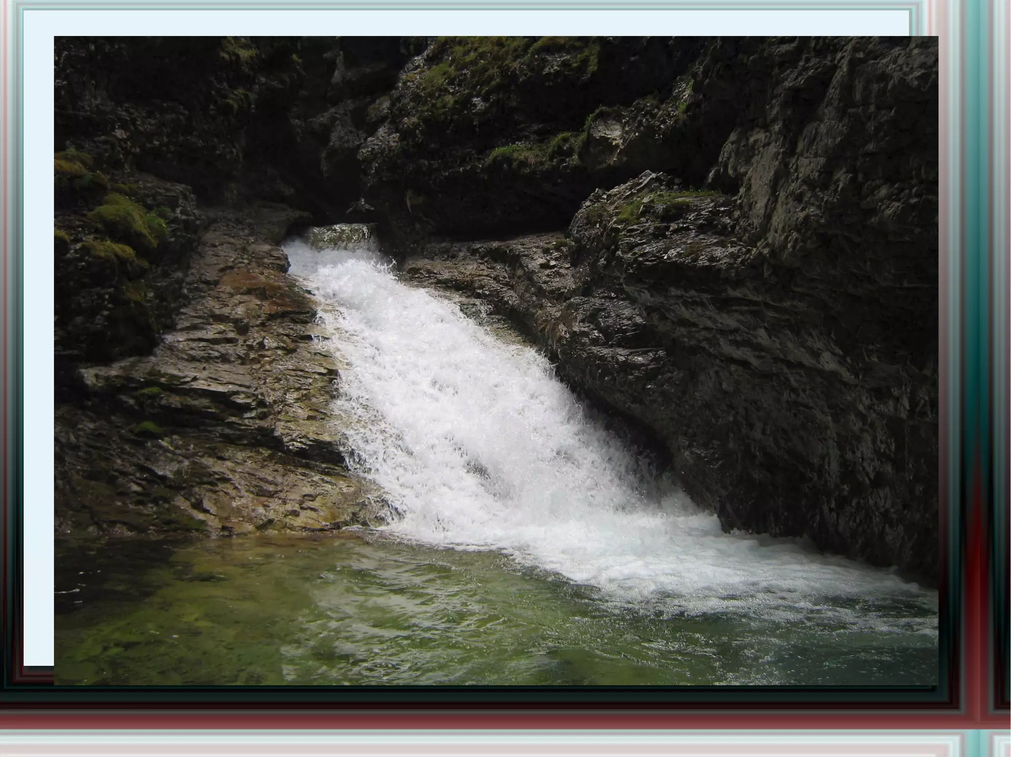 Ус Ус шингэн боловч Мөс болон хатуурна Ус хар боловч Цас болон цайрна... 