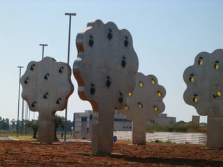 העץ באומנות