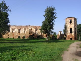 пад сценамі замкаў