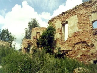 пад сценамі замкаў