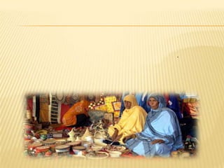 ‫للتنمية‬ ‫الوطنية‬ ‫المبادرة‬ ‫في‬ ‫التقليدية‬ ‫الصناعة‬ ‫المنطلق،انخرطت‬ ‫هذا‬ ‫من‬
‫السياح‬ ‫وجلب‬ ‫للشغل‬ ‫فرص‬ ‫خلق‬ ‫في‬ ‫يساهم‬ ‫ورشا‬ ‫البشرية،باعتبارها‬
‫الذي‬ ‫المغربي‬ ‫التقليدي‬ ‫بالصانع‬ ‫ينبهرون‬ ‫.الذين‬ ‫التعثرات‬ ‫رغم‬
‫هذا‬ ‫في‬ ‫أبدع‬ ‫الصناعة‬ ‫هذه‬ ‫وازدهار‬ ‫تطور‬ ‫أمام‬ ‫تقف‬ ‫التي‬ ‫والمشاكل‬
،‫المجال‬
 