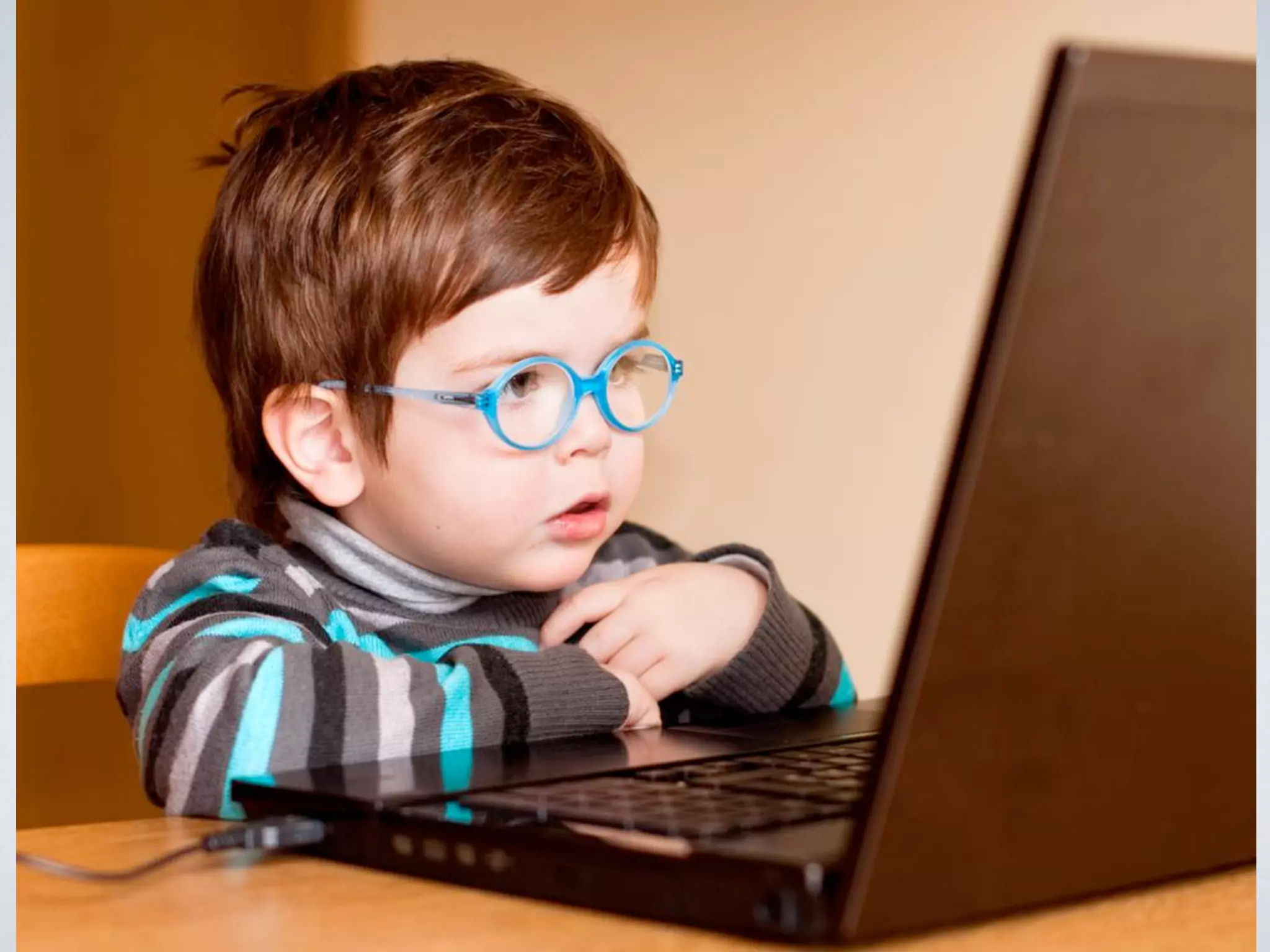 STRUCTURE 
• explain main idea 
• science edu -> to labs -> lab fire -> need something safer 
• objectives golab 
• partner list 
• react’s job 
• portal 
• architecture 
 