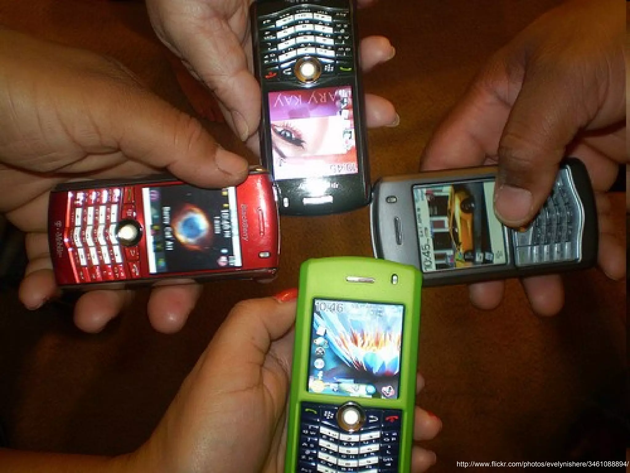 # 1 WiFi users in US = Smartphones  60% Wi-Fi connections were made by integrated devices, up from 49 % in the previous quarter (AT&T report, Oct 09) http://www.flickr.com/photos/evelynishere/3461088894/ 