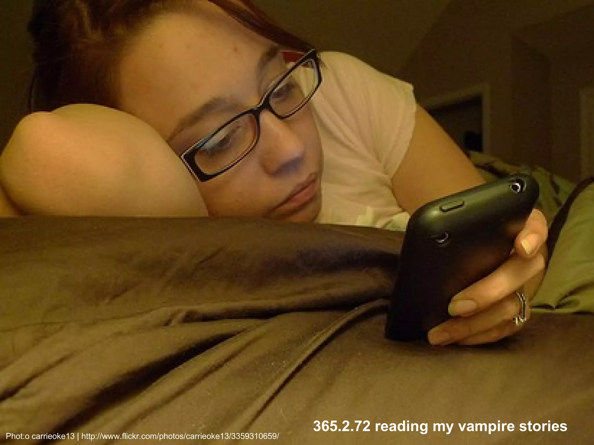 365.2.72 reading my vampire stories Phot:o carrieoke13 | http://www.flickr.com/photos/carrieoke13/3359310659/ 