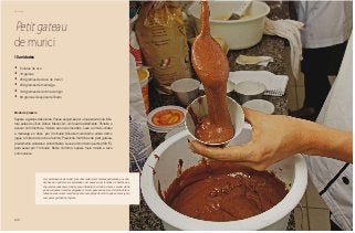 108
Domingo
Petit gateau
de murici
•	 5 claras de ovo
•	 10 gemas
•	 250 gramas de doce de murici
•	 250 gramas de manteiga
•	 100 gramas de farinha de trigo
•	 80 gramas de açúcar refinado
10 unidades
Modo de preparo
Separe a gemas das claras. Passe as gemas por uma peneira fina. Mis-
ture estas às cinco claras. Mexa com um fouet rapidamente. Peneire o
açúcar com farinha e misture aos ovos mexidos. Leve ao micro-ondas
a manteiga e o doce por 3 minutos. Misture muito bem e ainda morno
jogue a mistura de ovos e farinha. Preencha forminhas de petit gateau,
previamente untadas e enfarinhadas. Leve ao forno bem quente (300 ºC)
para assar por 7 minutos. Retire do forno, espere meio minuto e sirva
com sorvete.
As combinações de murici com chocolate criam aromas perfumados e sofis-
ticados que podem ser explorados com sucesso em receitas de bombons e
chocolates artesanais. Ainda pouco difundido no Centro-Oeste, o murici ainda
pode enriquecer receitas salgadas como moquecas de peixe. Os índios brasi-
leiros possuem uma receita de purê com a polpa do murici, que se come junto
com peixe grelhado e tapioca.
 