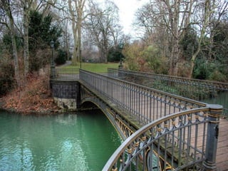 El Hofgarten es un de Múnich.
Fue construido entre 1613 y 1617 por Maximiliano I de Baviera imitando el estilo renacentista italiano.
 