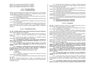 Art. 96 – (texto revogado pela Resolução 94/02, de 12/06/02.)
Art. 97 - (texto revogado pela Resolução 94/02, de 12/06/02.)
Art. 98 - (texto revogado pela Resolução 94/02, de 12/06/02.)
Seção IV - Das Sessões Ordinárias
Subseção I - Da Duração das Sessões
Art. 99 - As sessões da Câmara terão a duração máxima de quatro horas e meia, podendo
ser prorrogadas por deliberação do Presidente, ou a requerimento verbal de qualquer
Vereador, aprovado pelo Plenário sem prévia discussão.
§ 1º - A prorrogação da sessão será por tempo determinado ou para terminar a
discussão e votação de proposição em debate.
§ 2º - Havendo requerimentos simultâneos de prorrogação, será votado o que
proponha menor prazo.
§ 3º - Poderão ser solicitadas outras prorrogações, mas sempre por prazo igual
ou menor ao que foi concedido.
§ 4º - Os requerimentos de prorrogação somente poderão ser apreciados a partir
de dez minutos antes do término da Ordem do Dia, e, nas prorrogações concedidas, a
partir de cinco minutos antes de se esgotar o prazo prorrogado, alertado o Plenário pelo
Presidente.
Subseção II - Da Realização das Sessões
Art. 100 - As sessões ordinárias realizar-se-ão às terças-feiras, com início às 19:30 horas.
(texto dado pela Resolução 11/91, de 06/03/91)
§ 1º - Recaindo a data de alguma sessão ordinária em ponto facultativo ou
feriado, suas matérias se transferem automaticamente para a sessão ordinária
subseqüente.
§ 2º - Havendo matéria urgente a ser deliberada, fica o Presidente da Câmara
autorizado a convocar sessão extraordinária para sua apreciação.
§ 3º - Fica dispensado de comparecer a uma sessão semanal o Vereador que
estiver cursando nível superior, desde que devidamente comprovado. (texto dado pela
Resolução 09/91, de 30/01/91)
§ 4º - Em épocas de provas bimestrais a dispensa engloba as duas sessões
semanais, também sujeito à comprovação. (texto dado pela Resolução 09/91, de
30/01/91)
§ 5º - Suspender-se-á a Sessão Ordinária por motivo de morte do Vereador ou
de parente seu de primeiro grau, cônjuge ou irmão, aplicando-se o disposto nos
parágrafos anteriores. (texto dado pela Resolução 70/98, de 01/07/98)
Art. 101 - As sessões ordinárias compõem-se de duas partes, a saber:
I - Expediente;
II - Ordem do Dia.
§ 1º - O Expediente subdivide-se em Tribuna Livre “Vereador Pérsio Brasil
Arruda”, Leitura de Matérias e Uso da Tribuna.
§ 2º - Entre o final do Expediente e o início da Ordem do Dia haverá intervalo de
dez minutos.
Art. 102 - O Presidente declarará aberta a sessão, à hora regimental, após citar
nominalmente a presença dos Vereadores, que não poderá ser inferior à maioria absoluta
dos Membros da Casa.
§ 1º - Não havendo número regimental para a instalação, o Presidente aguardará
dez minutos, após o que declarará prejudicada a sessão, lavrando-se termo resumido do
ocorrido, que independerá de aprovação.
§ 2º - Não havendo orador inscrito ou antecipando-se o encerramento de
qualquer fase da sessão, passar-se-á à fase ou parte seguinte.
§ 3º - Em qualquer fase da sessão, comprovada a falta de maioria absoluta dos
Vereadores, o Presidente declarará encerrada a sessão.
§ 4º - As inscrições e matérias constantes do Expediente que não forem utilizadas
ou apreciadas em virtude da ausência da maioria absoluta dos Vereadores, passarão para o
Expediente da sessão ordinária seguinte.
§ 5º - É considerado faltoso o Vereador que comparecer após os dez minutos de
tolerância, ou, tendo comparecido no período de tolerância, não tiver participado de todos
os trabalhos do Plenário.
§ 6º - (suprimido pela Resolução 06/91, de 25/01/91)
§ 7º - (suprimido pela Resolução 06/91, de 25/01/91)
Subseção III - Do Expediente
Art. 103 - O Expediente destina-se à Tribuna Livre “Vereador Pérsio Brasil Arruda”, à
apresentação da Ata e Leitura de Matérias e ao Uso da Tribuna.
§ 1º - O Expediente terá a duração máxima e improrrogável de duas horas e
meia, a partir da hora fixada para o início da sessão.
§ 2º - Só serão incluídas no Expediente da Sessão as proposituras que derem
entrada na Secretaria com antecedência mínima de vinte e quatro horas, vedada qualquer
outra forma de inserção de documentos ou proposituras na sessão.
Art. 104 - Instalada a sessão e inaugurada a fase da Tribuna Livre, o Presidente convidará o
Orador a fazer uso da palavra, pelo prazo de vinte minutos, permitidos os apartes.
§ 1º - O interessado em utilizar a palavra na fase da Tribuna Livre deverá
inscrever-se previamente na Secretaria, com antecedência mínima de vinte e quatro horas.
§ 2º - Ao inscrever-se, deverá comprovar sua residência neste Município e estar
inscrito em sua zona eleitoral, ser brasileiro, estar em dia com a Justiça Eleitoral e o pedido
deverá conter o seu nome, número do RG e do título de eleitor, endereço e nome do
partido político, se pertencer a algum deles.
§ 3º - No uso da Tribuna, o Orador deverá ater-se ao assunto previamente
registrado no pedido de inscrição, que, necessariamente, deverá referir-se a interesses
públicos, ficando responsável pessoal e individualmente por suas declarações e excessos
que cometer. (texto dado pela Resolução 36/94, de 04/05/94)
§ 4º - O orador que se desviar do assunto determinado será chamado à atenção
pelo Presidente e, na insistência, terá sua palavra cassada e não poderá, no mesmo
exercício, utilizar-se novamente da Tribuna Livre. (texto acrescentado pela Resolução
36/94, de 04/05/94)
§ 5º - O orador deverá dirigir-se aos Vereadores em termos respeitosos e
conceder-lhes aparte, quando solicitado. (texto acrescentado pela Resolução 36/94, de
04/05/94)
§ 6º - A pessoa para ocupar a Tribuna Livre deverá estar sóbria e manifestar-se
em termos corteses, respeitar as determinações da Presidência e os demais preceitos
deste Regimento, sob pena de ficar impedida de utilizar a Tribuna ou ter sua palavra
cassada.
§ 7º - Será denegado o pedido a pessoa que apresente visível desequilíbrio
psíquico ou emocional, ou cujo assunto não se caracterize de interesse público, cabendo
 