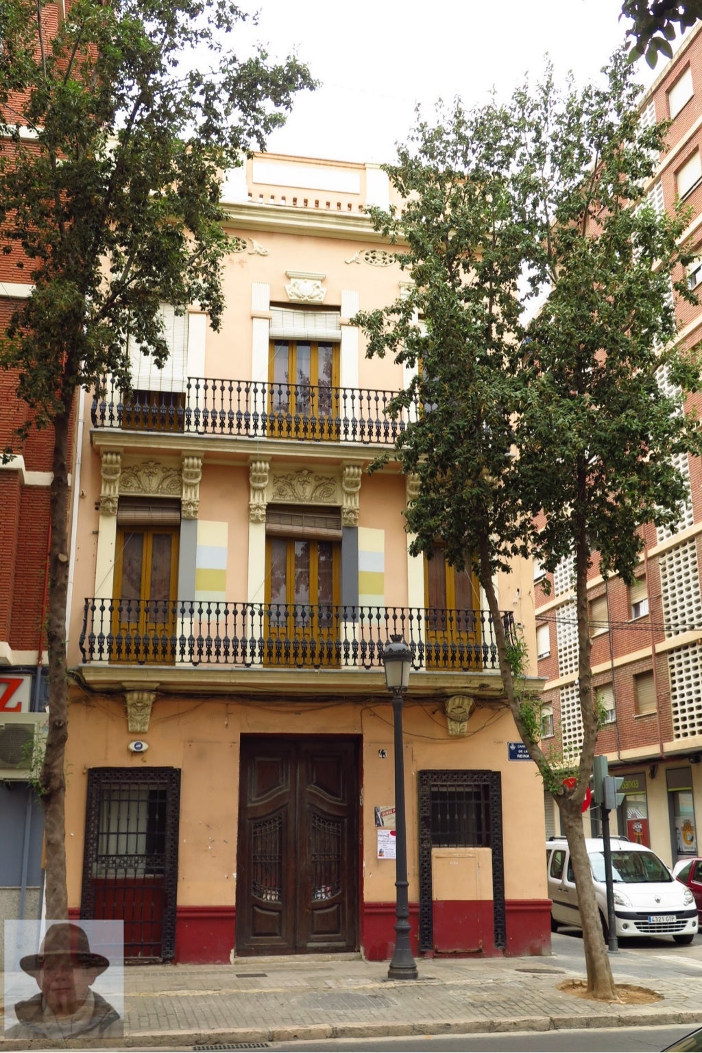 Calle Reina Valencia