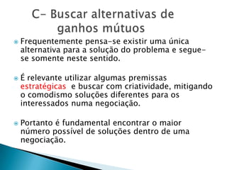 A pessoa passiva permite que constantemente seu espaço seja violado.O feedback negativo é praticamente um crime, pois isso pode abalar sua aceitação e seus relacionamentos.Pensa mais no outro do que em si mesmo, se auto-agredindo constantemente.1 - Comportamento Passivo