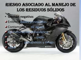 control y supervisión.Generación : Cualquier persona u organización cuya acción cause la transformación de un material en un residuo. Una organización usualmente se vuelve generadora cuando su proceso genera un residuo, o cuando lo derrama o cuando no utiliza mas un material.