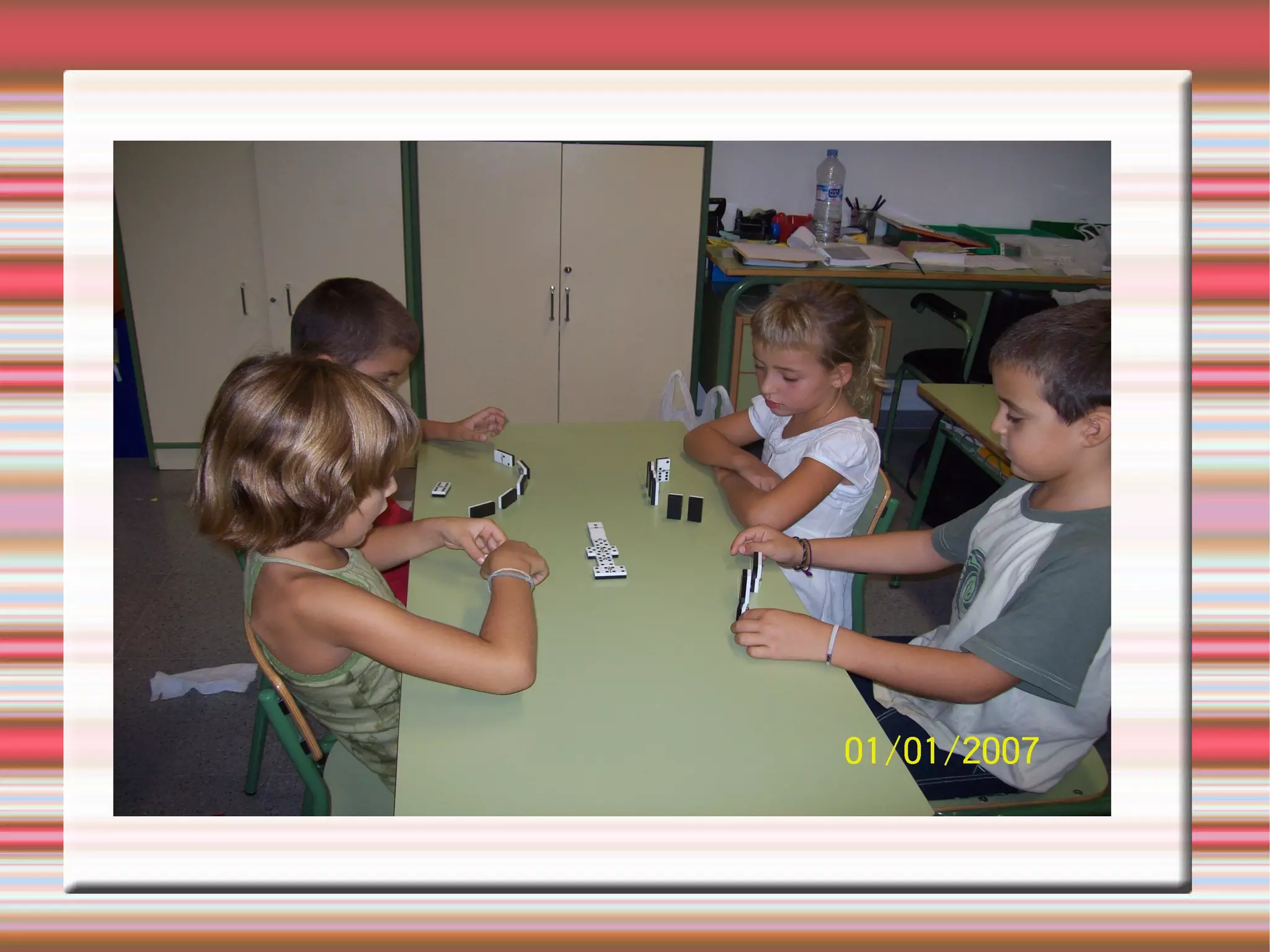 -Ser capaç de dur a terme ordres senzilles i comprendre diferents textos orals senzills 