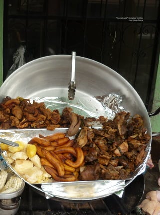 “Trucha Asada” Complejo Turístico
               Foto: Diego García




                       JULIO 2012   19
 