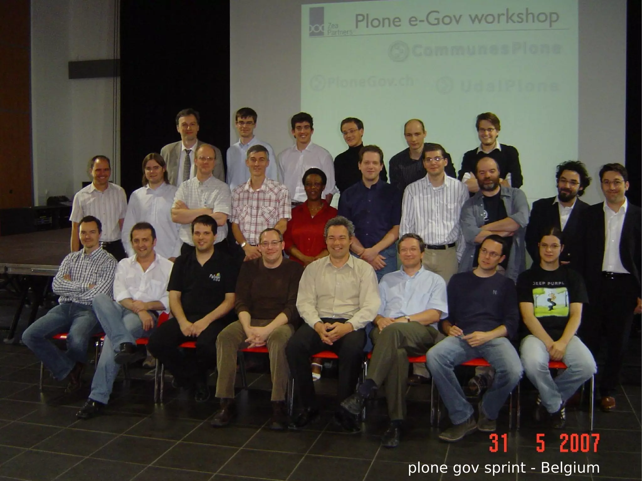 Roberto Allende Plone Cono Sur Creating A Plone Users Group From Scratch