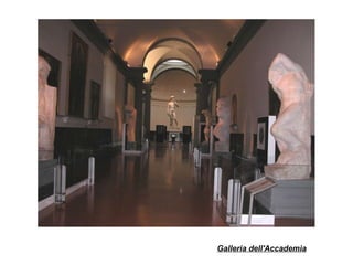 MUSEI Galleria degli Uffizi È una delle più famose e importanti pinacoteche al mondo, con un'incomparabile collezione di arte rinascimentale fiorentina e non solo, comprendente tra l'altro la maggiore collezione di dipinti del Botticelli.  E  divisa in varie sale allestite  per scuole e stili in ordine  cronologico. Nata dalle  raccolte artistiche accumulate  nei secoli dai Medici Galleria degli Uffizi 