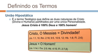 Apresentando Suas Credenciais- Rm. 1:1-7(1)  Paulo, servo de Cristo Jesus, chamado para ser apóstolo, separado para o evangelho de Deus,(2)  o qual foi prometido por ele de antemão por meio dos seus profetas nas Escrituras Sagradas,(3)  acerca de seu Filho, que, como homem, era descendente de Davi,(4)  e que mediante o Espírito de santidade foi declarado Filho de Deus com poder, pela sua ressurreição dentre os mortos: Jesus Cristo, nosso Senhor.(5)  Por meio dele e por causa do seu nome, recebemos graça e apostolado para chamar dentre todas as nações um povo para a obediência que vem pela fé.(6)  E vocês também estão entre os chamados para pertencerem a Jesus Cristo.(7)  A todos os que em Roma são amados de Deus e chamados para serem santos: A vocês, graça e paz da parte de Deus nosso Pai e do Senhor Jesus Cristo.