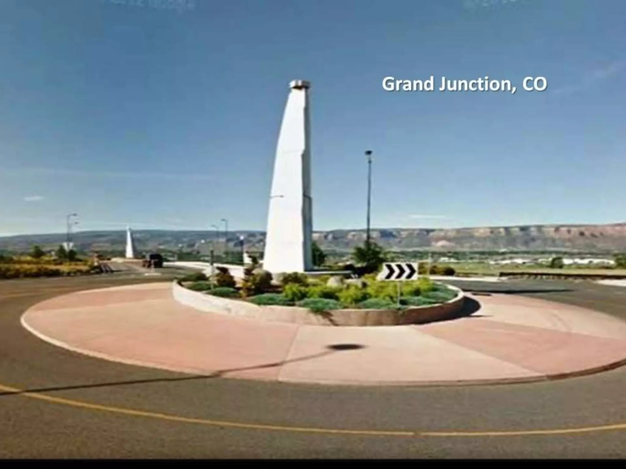 Roundabout centers as context sensitive icons 6 2014