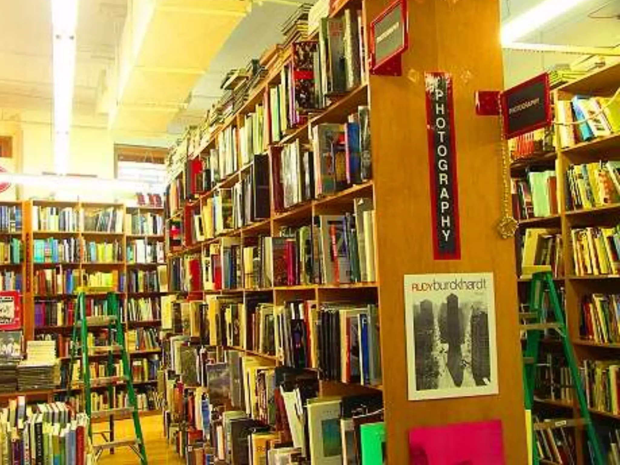 Environment and Backgrounds
Very early stage of development!BRAND GRAPHICS
Consumers are now open 24/7,
So brands must follow.
 