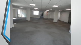 Meio Andar em Prédio Comercial - Vila da Serra - www.graceflecha.com.br 