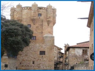 Torre del Clavero
Torre de defensa, construida a finales del siglo
    XV, formaba parte de la casa del Clavero
  Mayor de la Orden de Alcántara. El Clavero
  Mayor era el encargado de llevar los clavos
   de la cruz de Cristo en las procesiones y en
                   las ofrendas.
 
