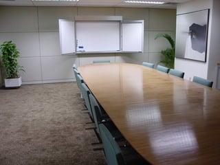 Salas de reunião e videoconferência