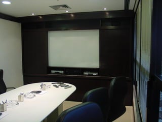 Salas de reunião e videoconferência