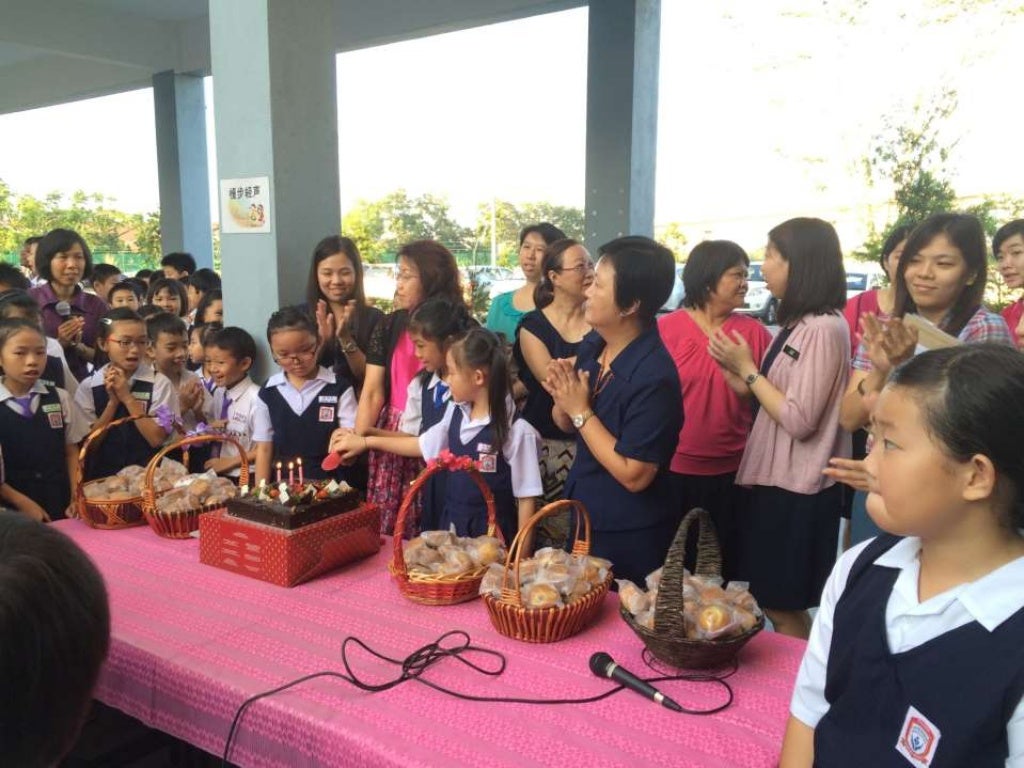 Sambutan hari jadi (1)