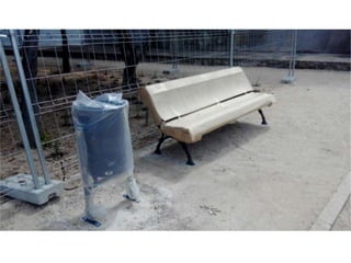 Treballs de jardineria al parc de San Vicent