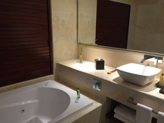 Secrets playa mujeres 