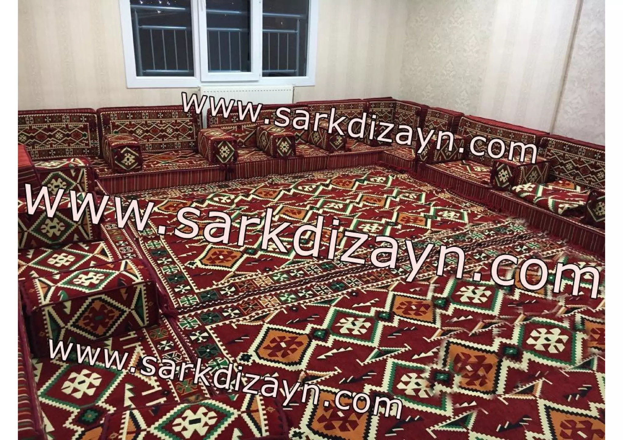 Sark Kosesi Sark Odasi Sedari Majlis Turkish Kilim Corner Sofa 