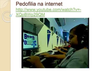 Worms:Têm a mesma finalidade do vírus, mas propagam-se automaticamente, replicando-se assim em grande volume.Ex: o computador reinicia sozinho e depois não funciona normalmente.http://www.microsoft.com/portugal/athome/security/videos/virus-hi.html