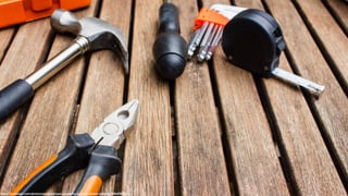 https://unsplash.com/photos/assorted-type-carpentry-tools-on-brown-surface-Rf9eElW3Qxo
 