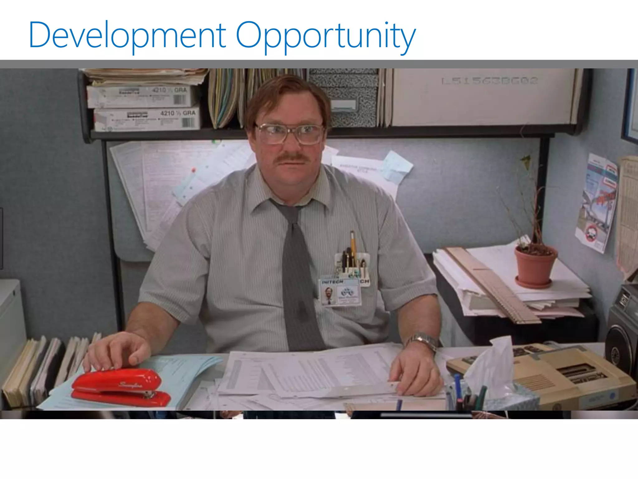 90%
of Fortune 500
companies
MS Cloud
100M
monthly
active users
(Office 365)
50K+
new SMBs per
month (Office
365)
8T
Resources
(emails, events,
calendar, users,
files)
 