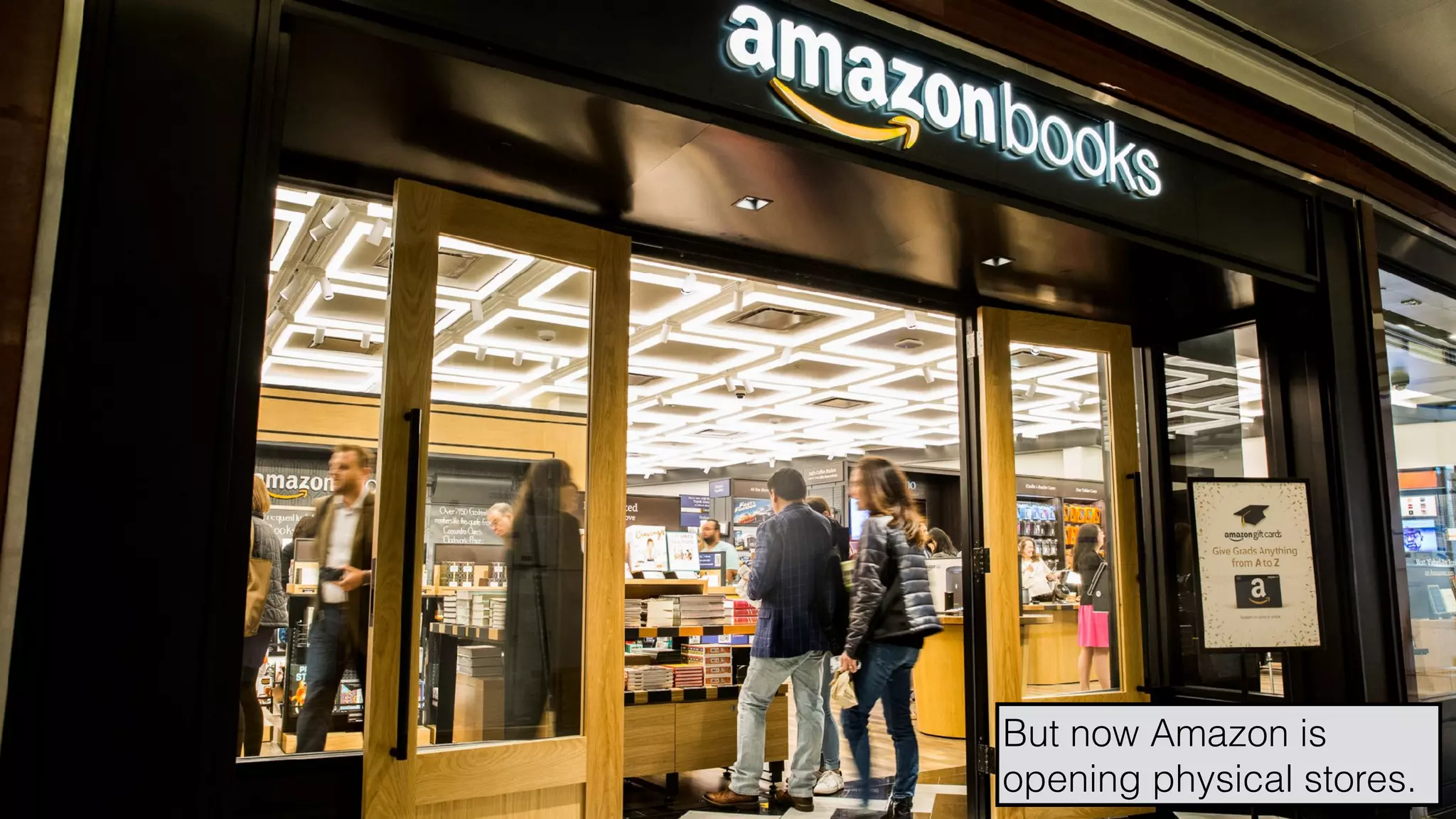 hello@laurenthaug.com © 2017
But now Amazon is
opening physical stores.
 