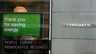 PEOPLE IGNORE
BROADCASTED MESSAGES
                       http://www.ﬂickr.com/photos/f_x_l/5653858453/
 